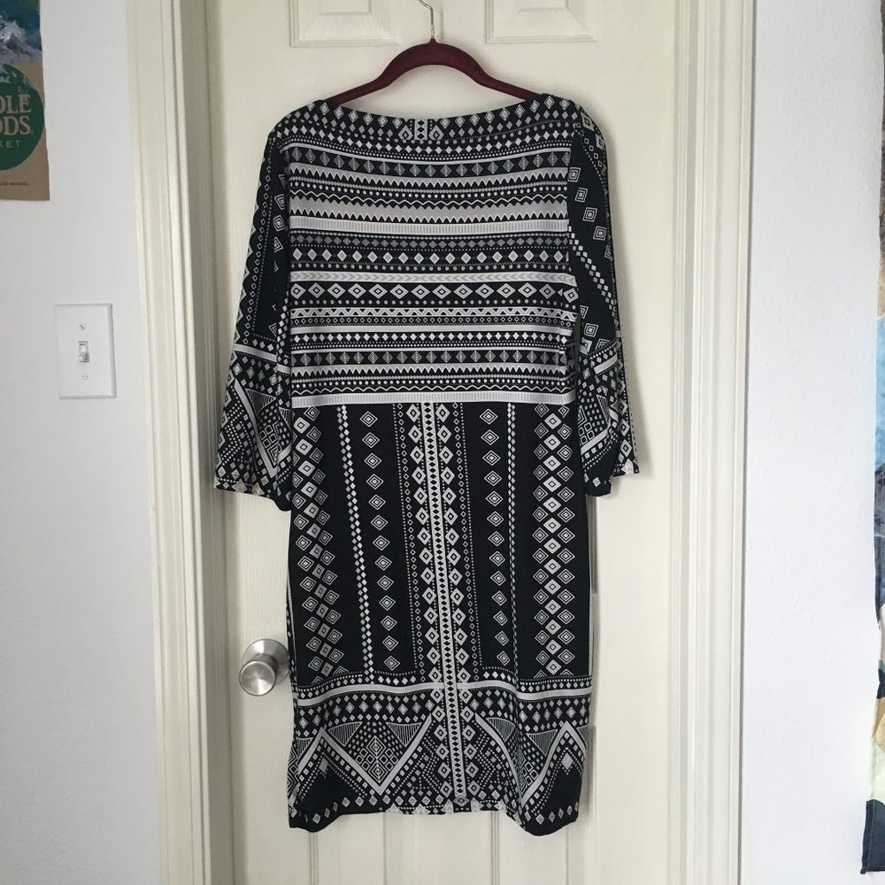 Black & White Patterned Dress Size 6